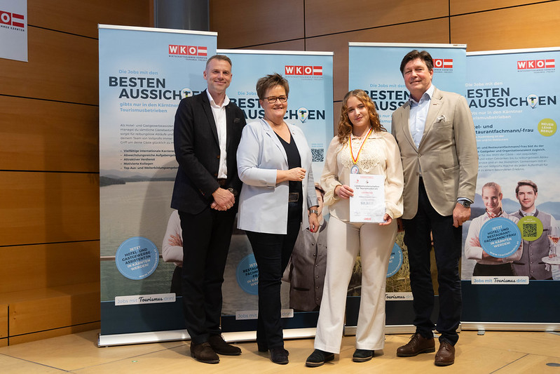 54977476303_0cd878bf78_c