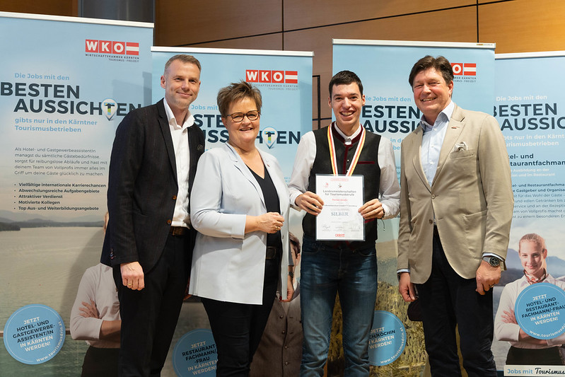 54977595355_5e6e3dee60_c