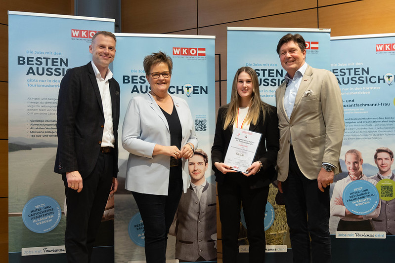 54977595390_f181c06fd2_c